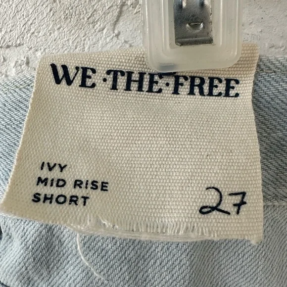 Free People NWOT We The Free Ivy Mid Rise Short Size 27 Light Blue - Picture 7 of 13